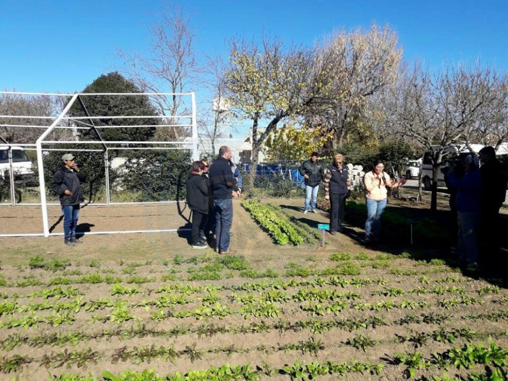 Villa de Praga: Inauguran la primera Huerta Orgánica Comunitaria Provincial