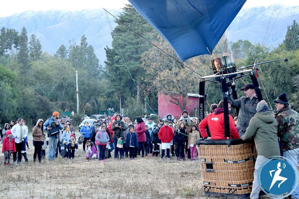 Villa de Merlo: Despegó el Globo “Soñar en Grande”