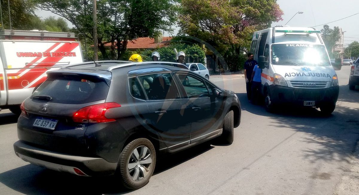 Una alumna del Santiago Besso atropellada por un auto