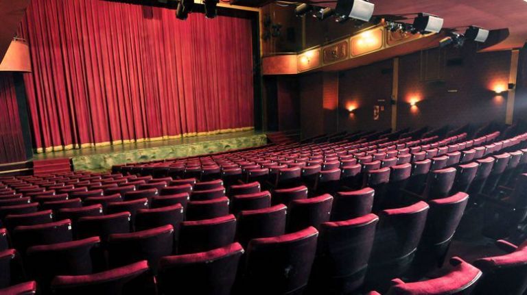 El Gobierno nacional ataca a la cultura: desfinancia el cine, teatro y música