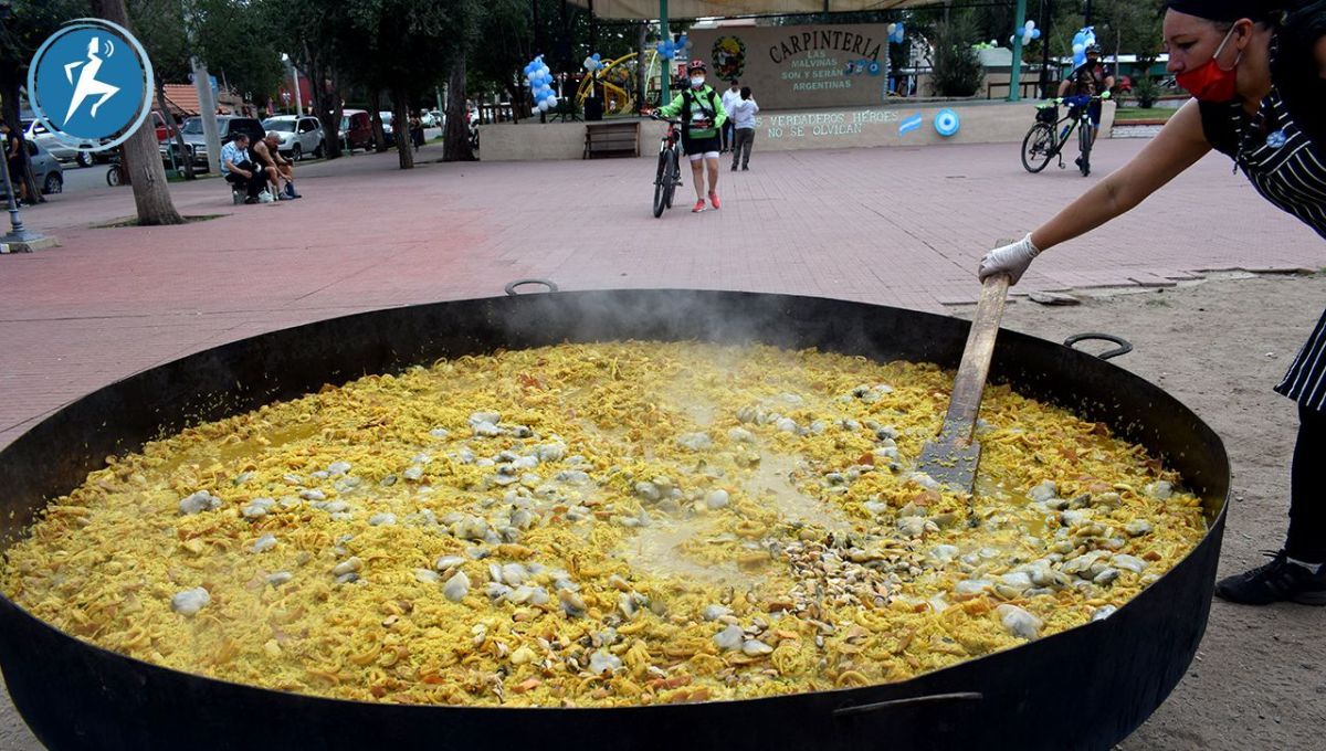 Un clásico del Viernes Santo, la paella carpintense