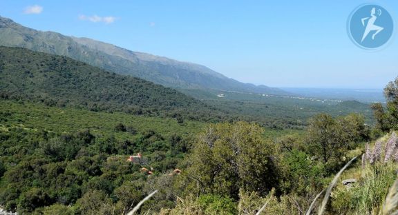 Este lunes se espera una jornada ventosa y con un leve aumento en las temperaturas máximas