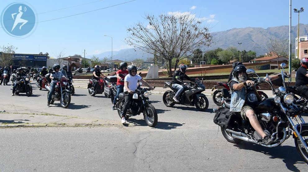Más de 900 motoqueros copan la Villa de Merlo