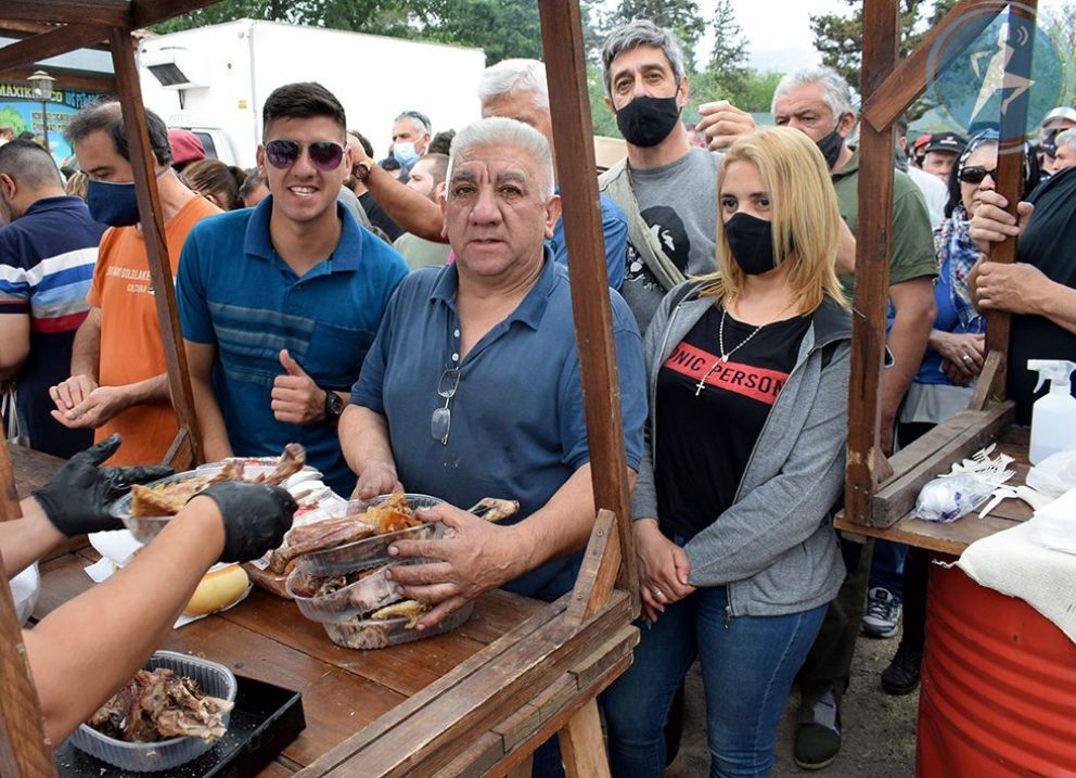 Otra Fiesta Nacional de la Carreta y los 101 Chivos multitudinaria en Carpintería