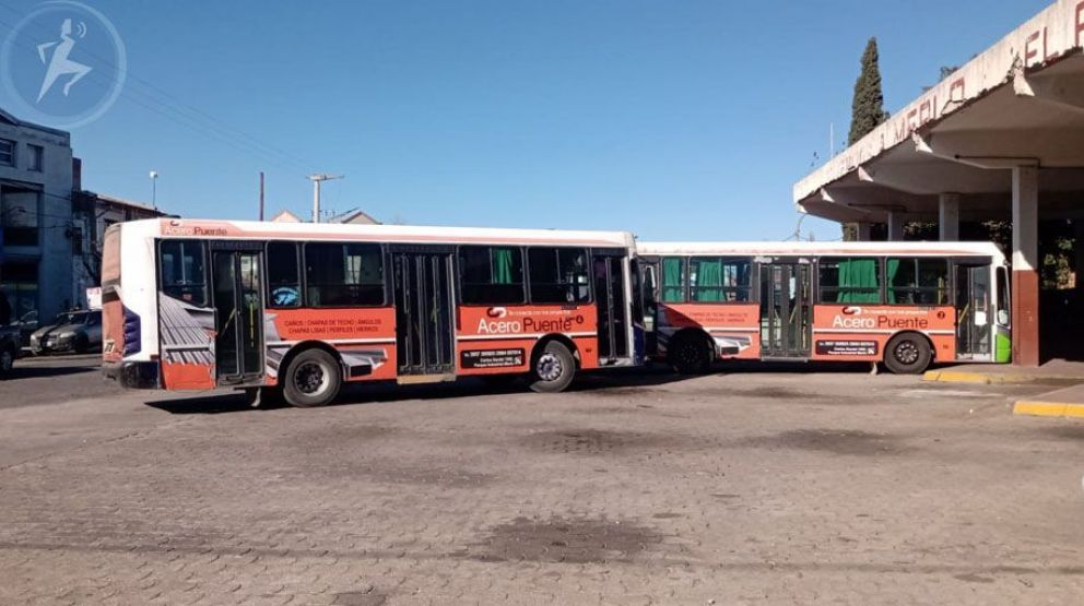 Por rotura de unidades, se resiente el servicio de transporte urbano en Merlo 