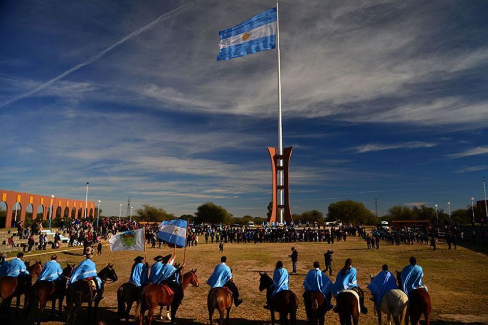 Más de 60 estudiantes prometerán lealtad a la Bandera Argentina en Toro Negro
