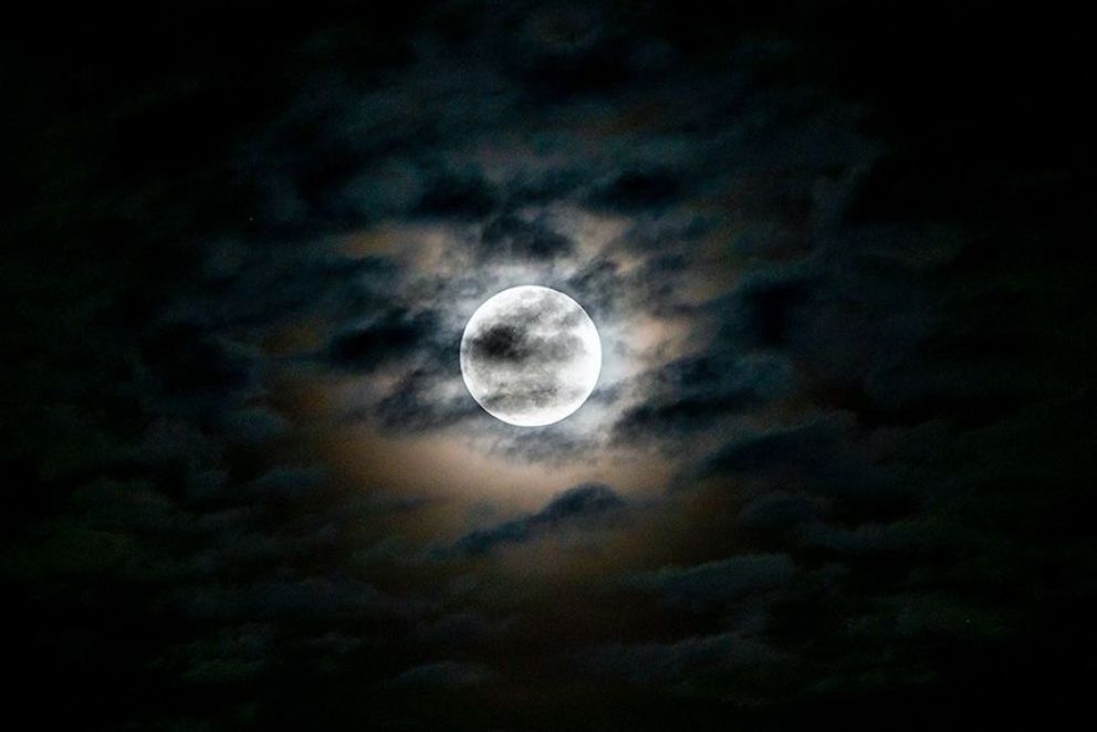 Luna llena en Capricornio: Luna de autosostén